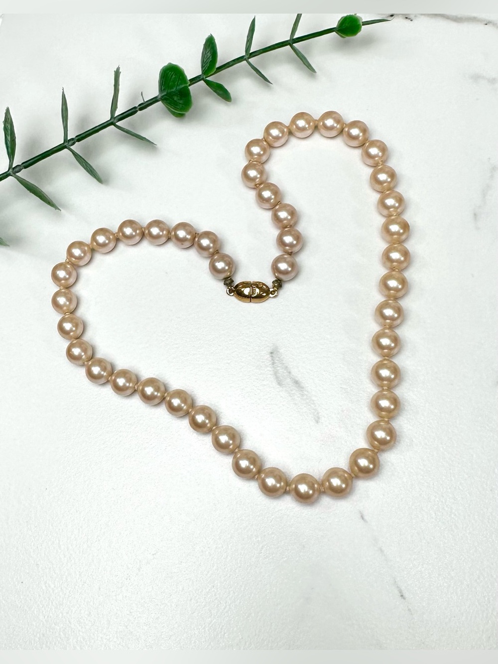 💛Vintage Monet Faux Pearl Necklace 16”